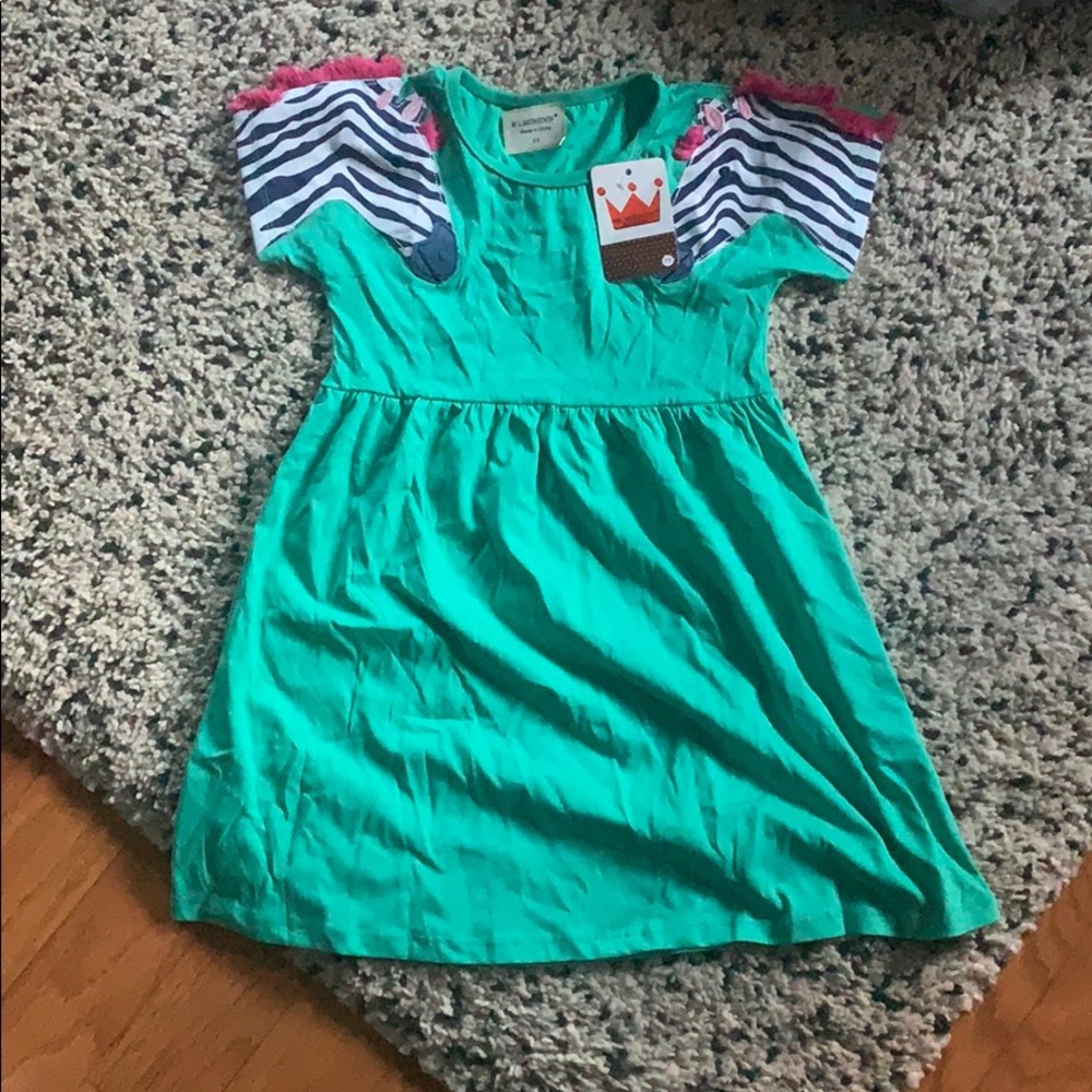 Girl’s dress